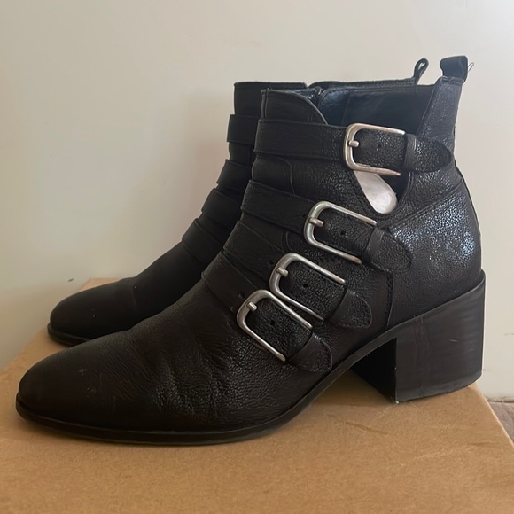 ASOS DESIGN Alissa leather buckled boots SZ UK 4 - Picture 3 of 6